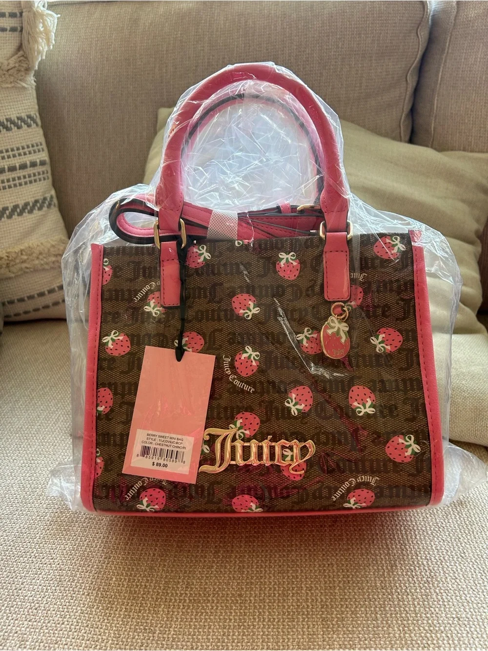 NWT JUICY COUTURE strawberry 🍓 small tote bag.